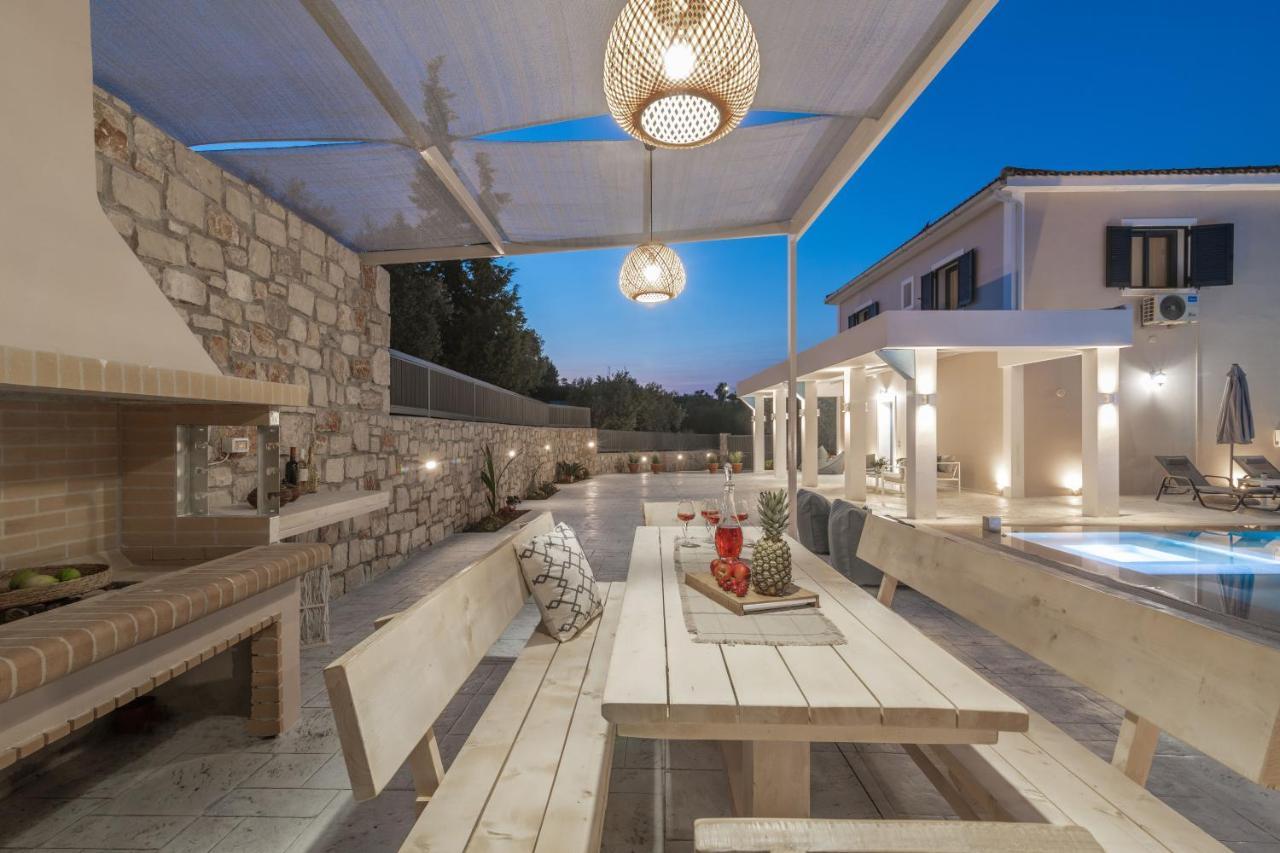 Le Mar Villa Vasilikí Exteriör bild